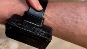 Perícia da Polícia Federa conclui que Ex-presidente tentou violar tornozeleira