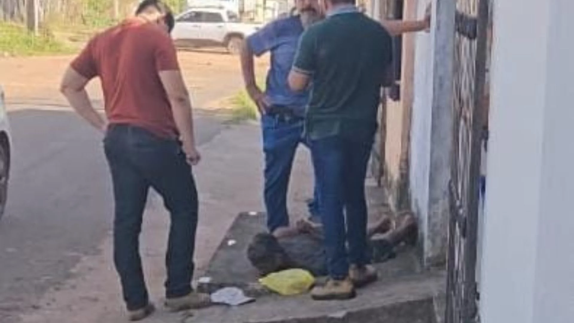 Filho é preso por cárcere privado e abusos contra a mãe