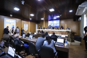 Projeto sobre Mesa Diretora avança em 1º turno