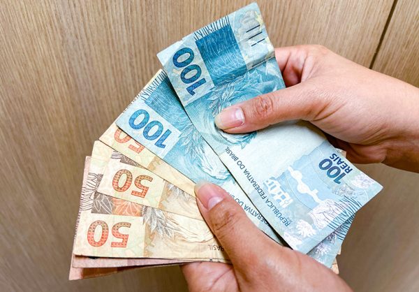 Reajuste do salário mínimo é recalculado