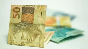 2026: Salário mínimo amplia poder de compra e aquece o mercado interno