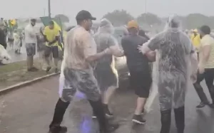Pacientes seguem sob observação após queda de raio em Brasília