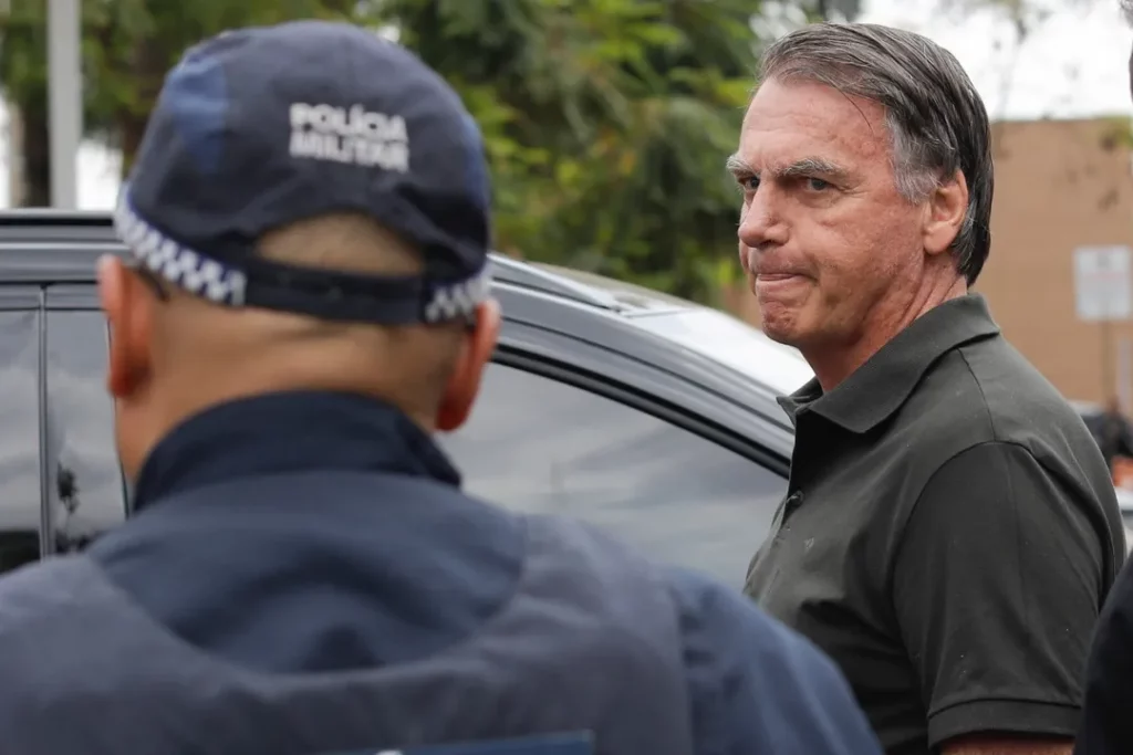Aliados reconhecem benefício em transferência de Bolsonaro