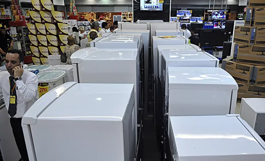 Inmetro orienta uso da geladeira para reduzir consumo de energia