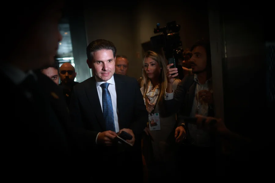 Motta encaminha debate sobre fim da escala 6×1