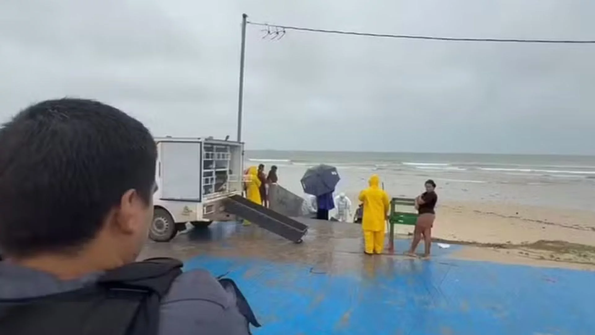 Corpo de homem é encontrado boiando em praia de São Luís
