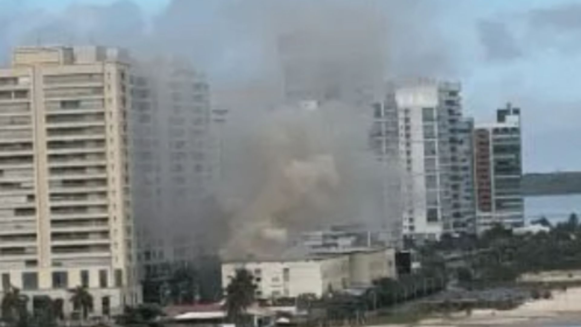 VÍDEO: Princípio de incêndio atinge restaurante na Ponta d’Areia