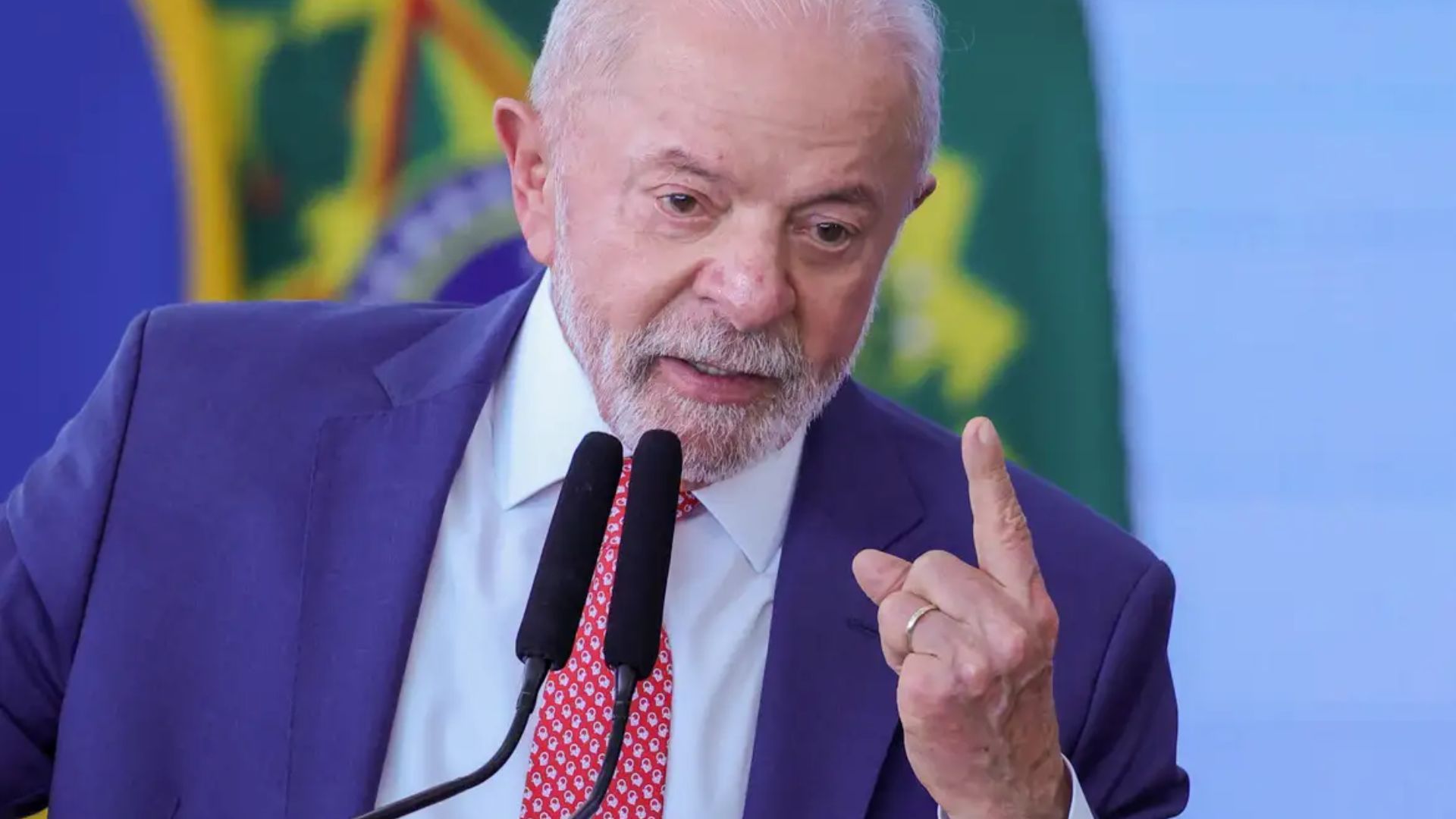 Lula associa filhos de Bolsonaro a novo anúncio de tarifaço dos EUA