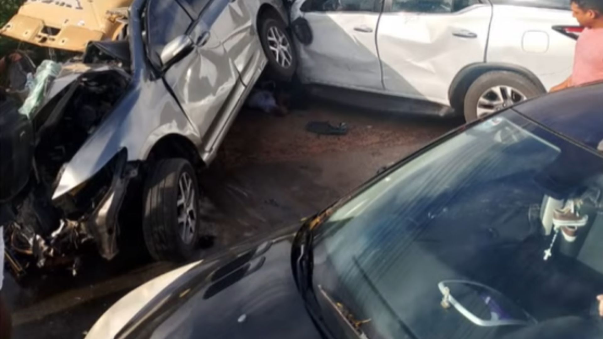 VÍDEO: Acidente entre Hilux e HB20 deixa três mortos e três feridos na Estrada de Ribamar