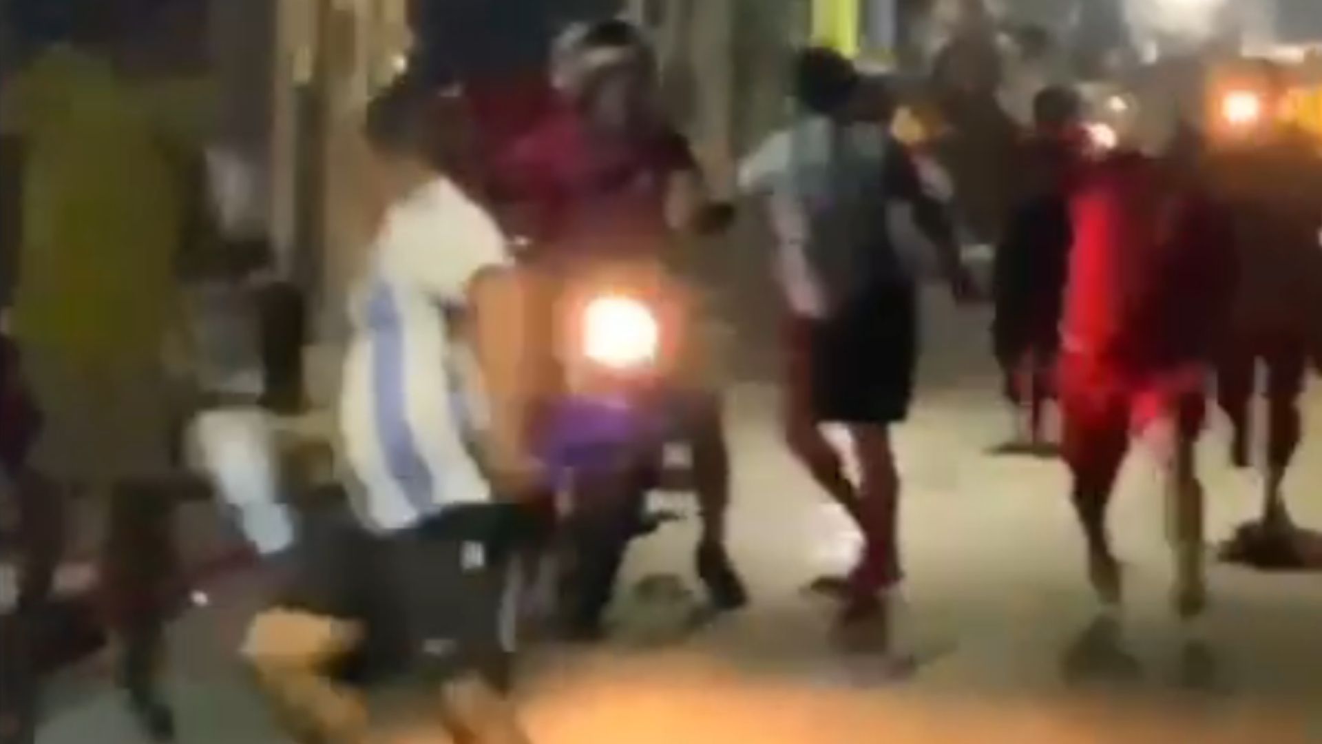 VÍDEO: Brigas após final da Copa do Mundo são registradas no Brasil