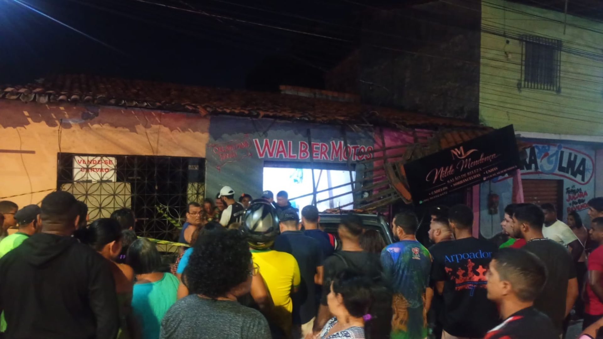 Motorista invade loja de motos e mata comerciante em Paço do Lumiar
