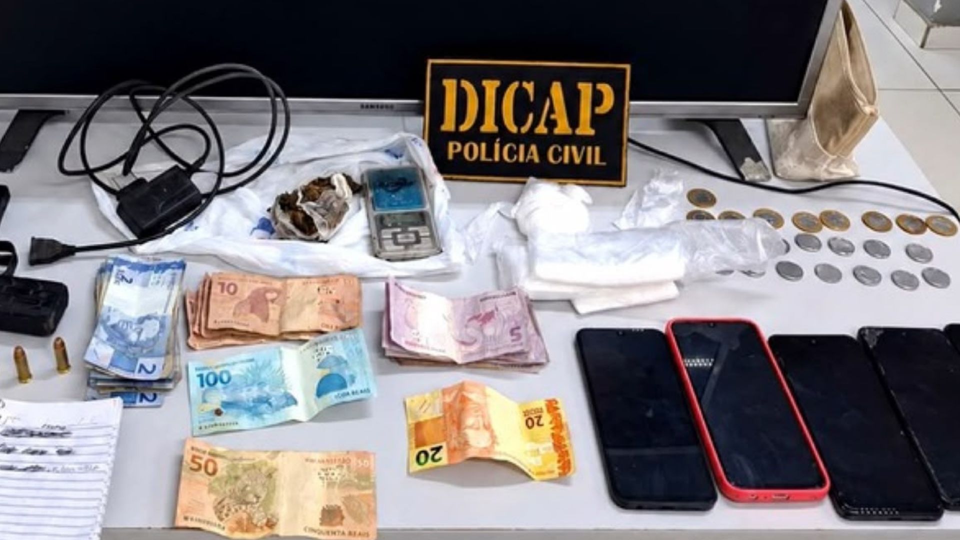 Homem com tornozeleira é preso por tráfico de drogas em Timon