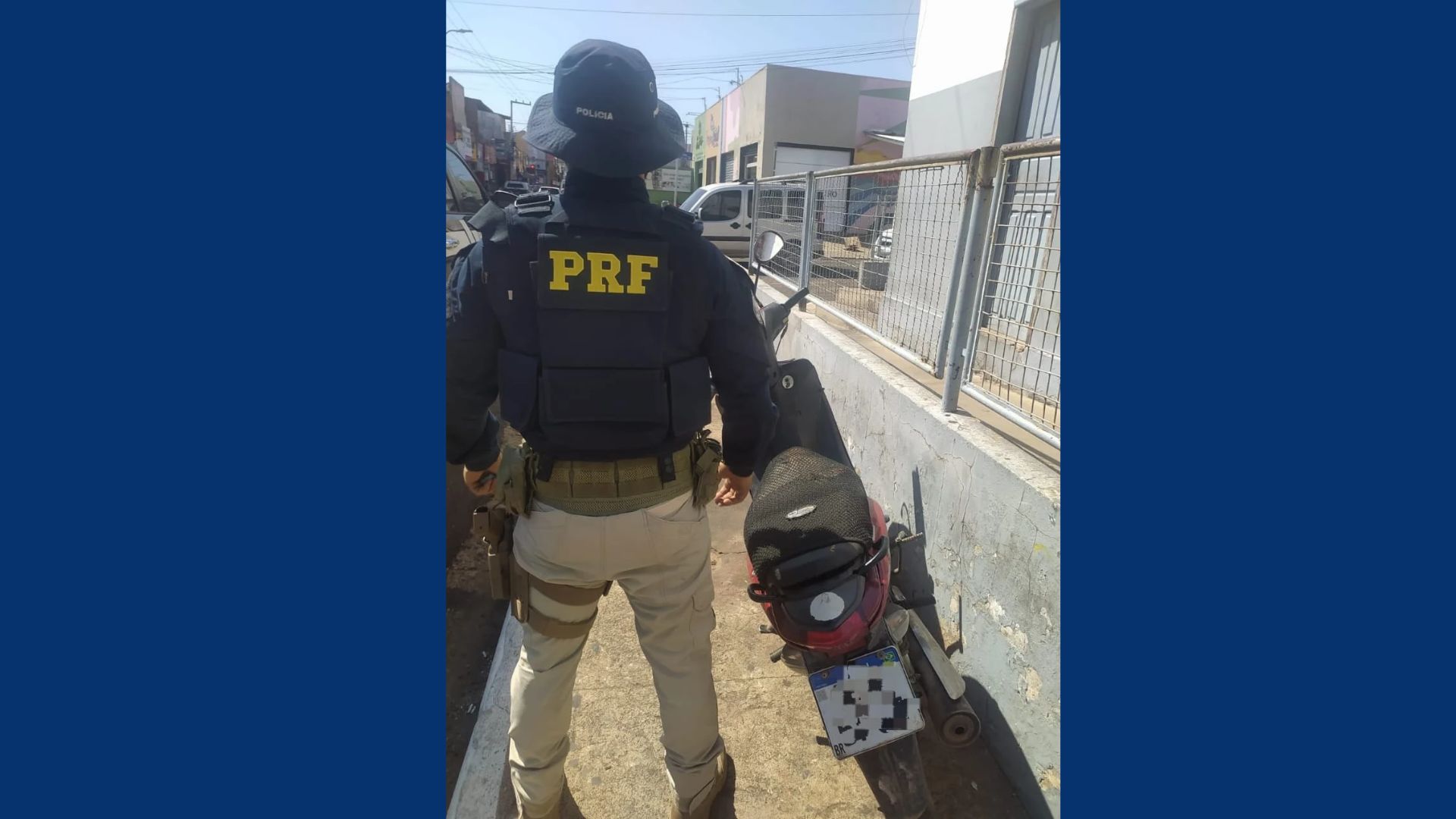 PRF recupera moto roubada após descobrir “dupla identidade”