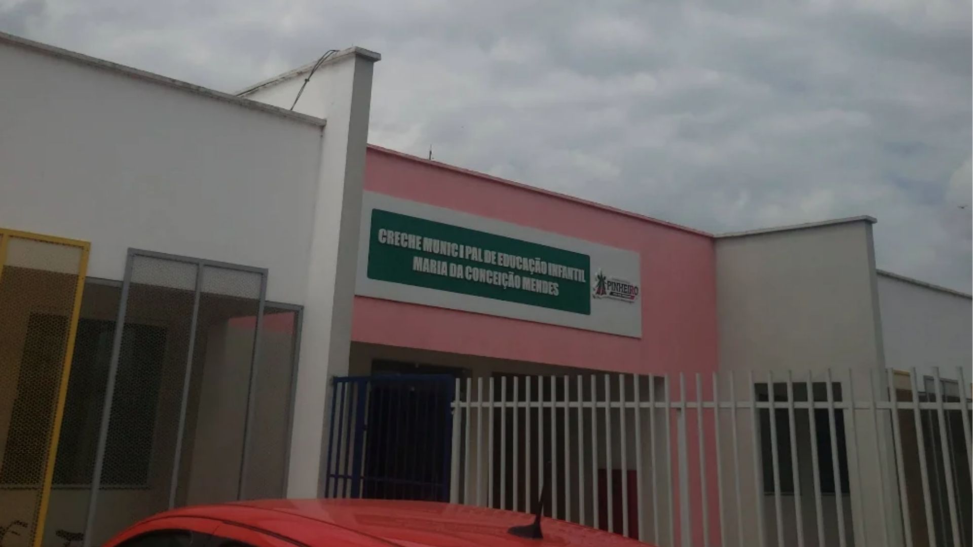 Professora é afastada após denúncia de agressões em creche de Pinheiro